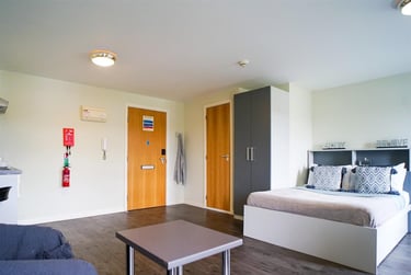 1 bed flat, Beaverbank Place, Cannonmills, Edinburgh, EH74FB - Image 10